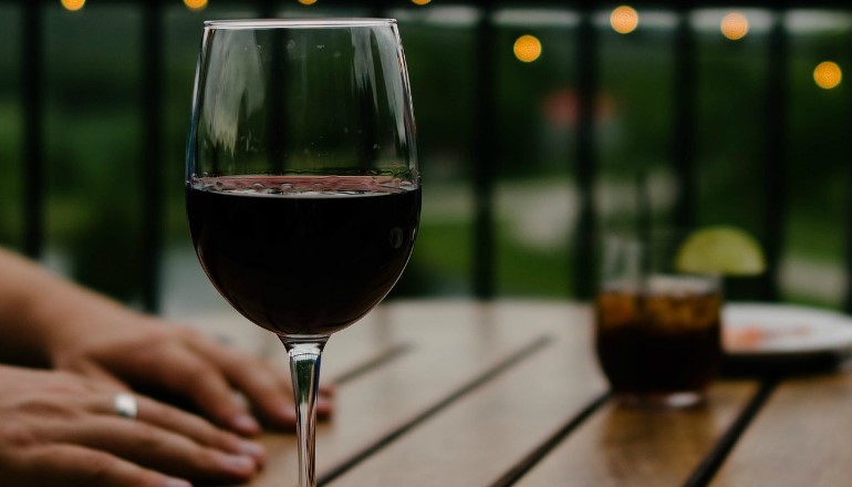 义大利女人的品酒学:葡萄酒是生活快乐的秘密